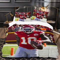Tyreek Hill Rugby Football Player Duvet Cover Quilt Case Pillowcases