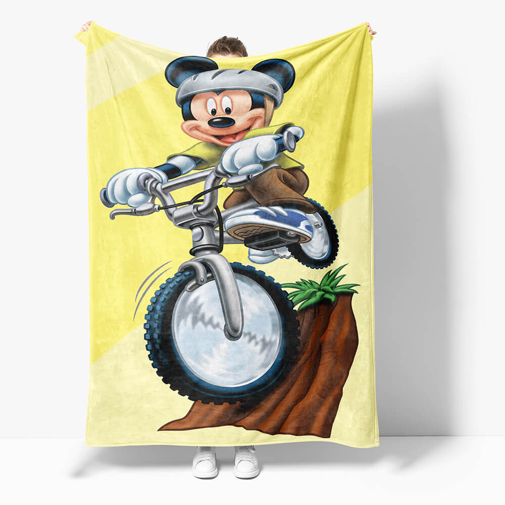 2024 NEW Mickey Mouse Minnie Mouse Flannel Fleece Throw Cosplay Blanket Set